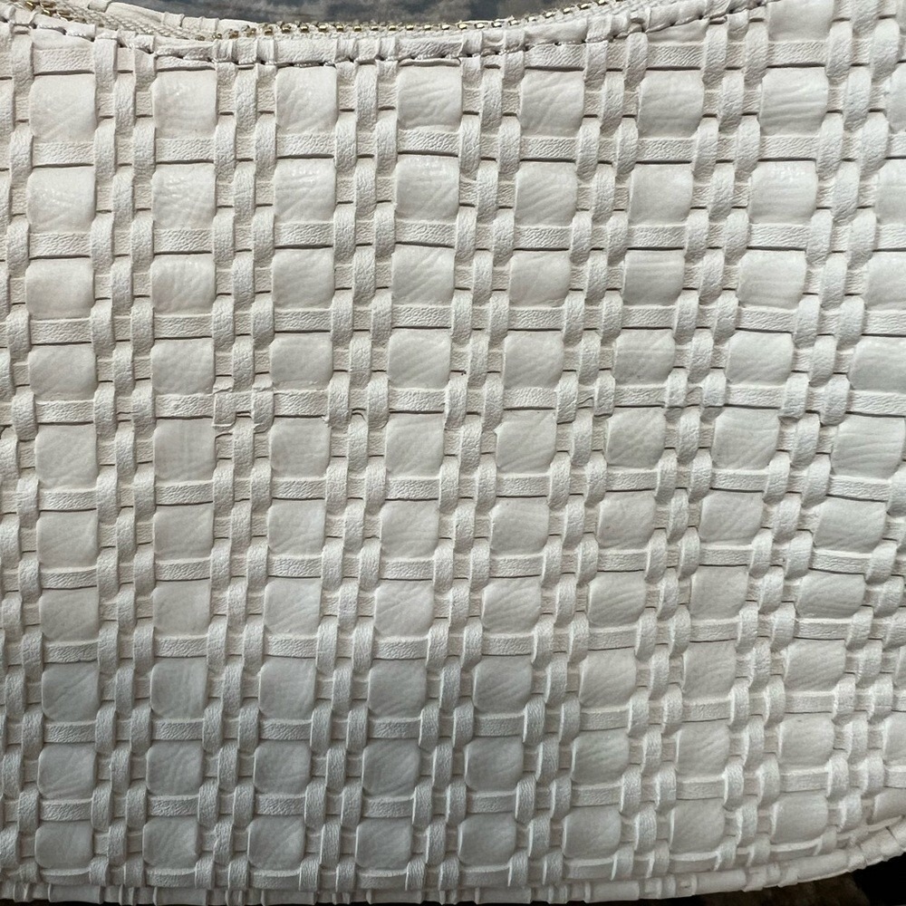 New Jules Kae women's Delilah hand bag in cream. Retails for $130.00. - Picture 2 of 9